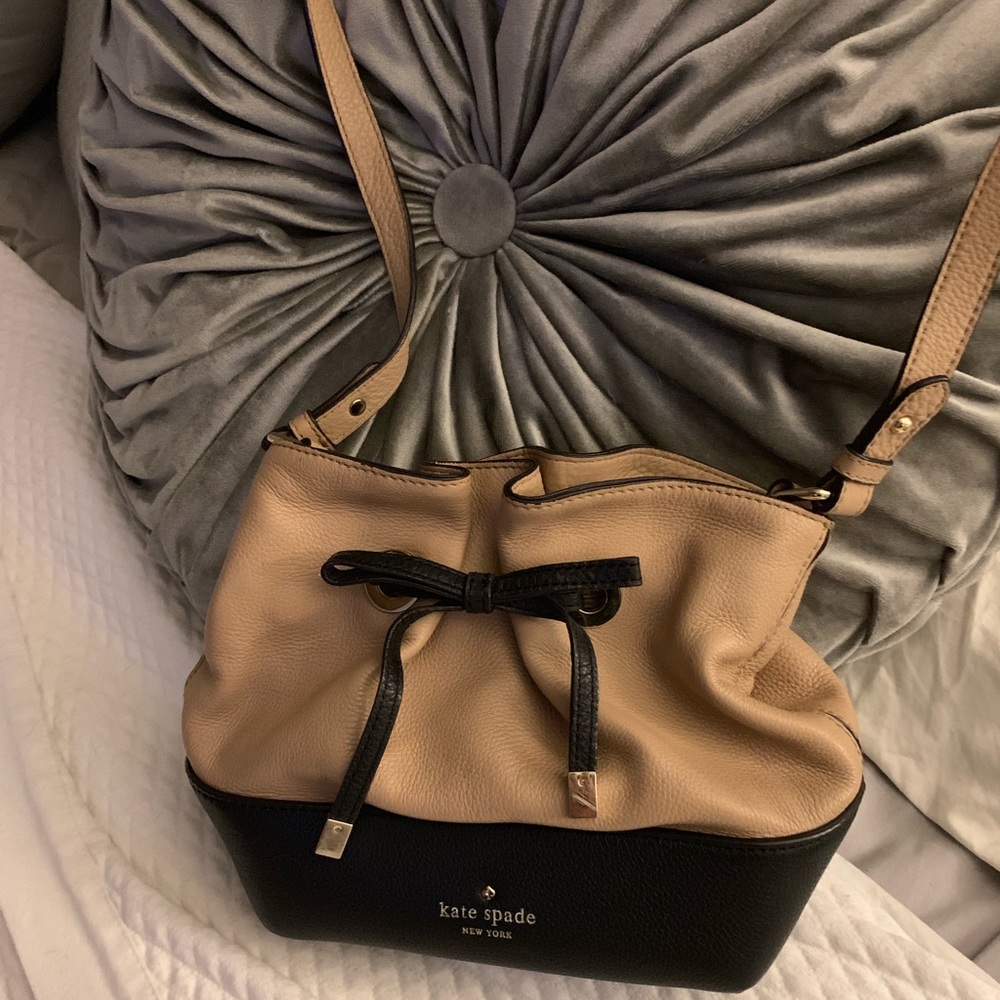 KATE SPADE BOW CROSSBODY